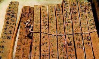 

山东出土简牍揭开孙膑虚伪真面目，为什么会被庞涓刺字挖膝盖骨？