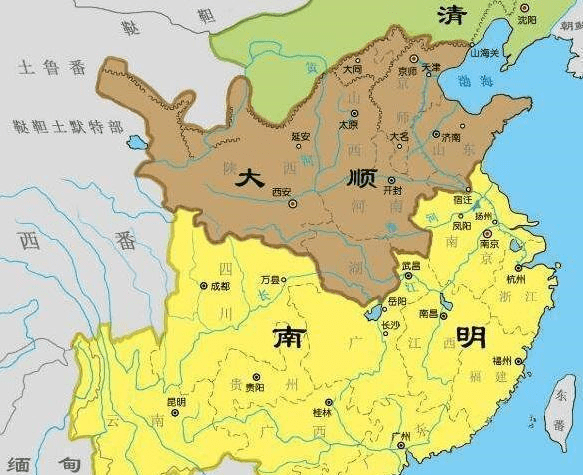 李自成和张献忠在崇祯刚登基时的发展情况如何？