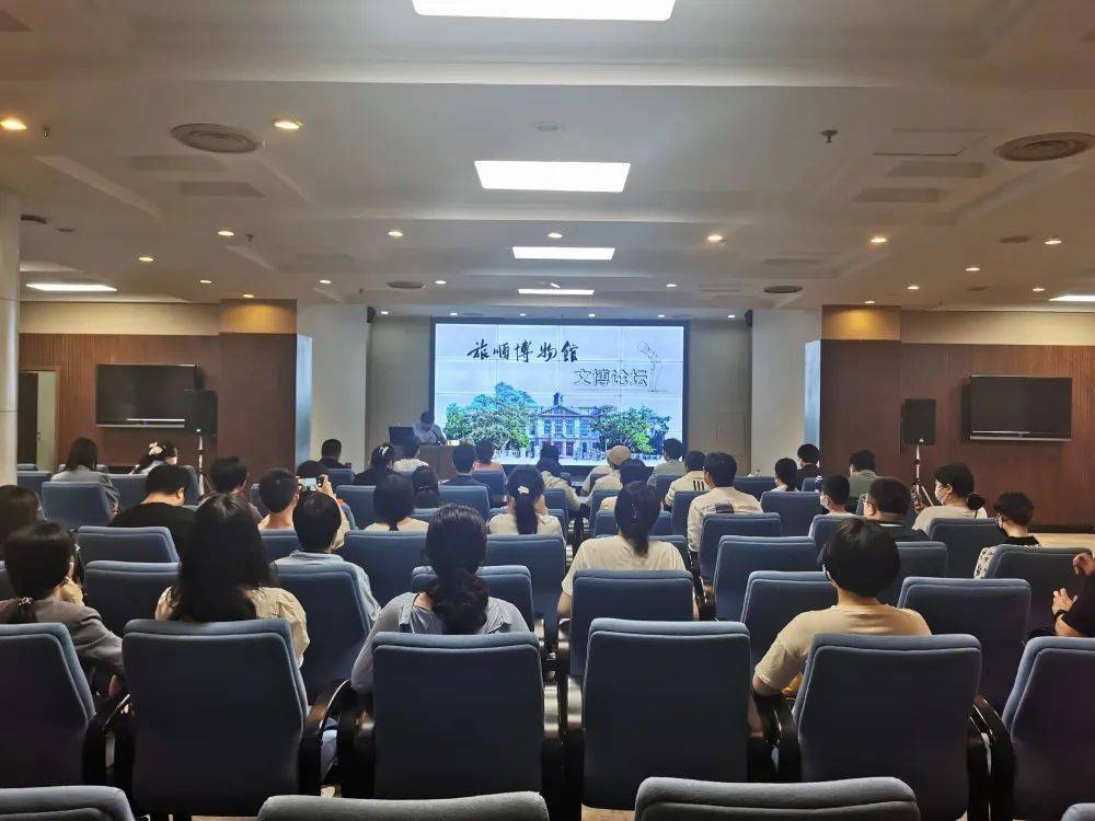 唐代海上丝绸之路与长沙窑瓷器：揭示怎样的历史文化背景？