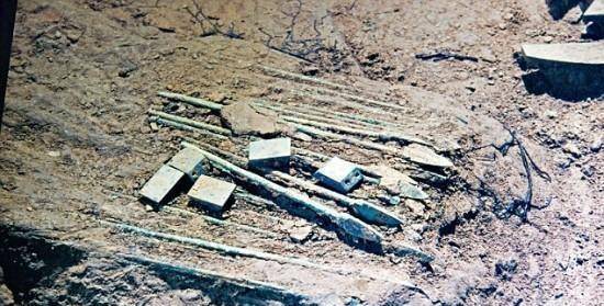 

秦兵马俑坑出土一件“超级弓弩”，军事专家：难怪六国军队不是对手