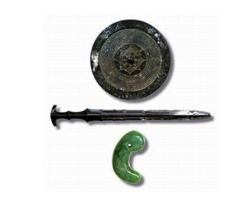 日本三神器是指什么？三神器背后有哪些传说？
