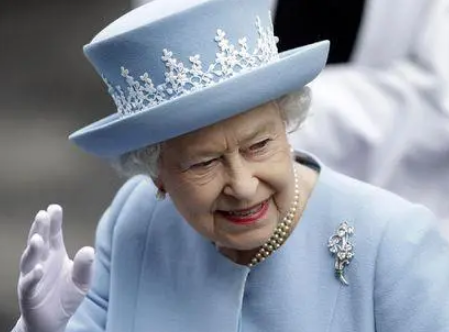  英国养着王室的原因是什么？有什么考虑？