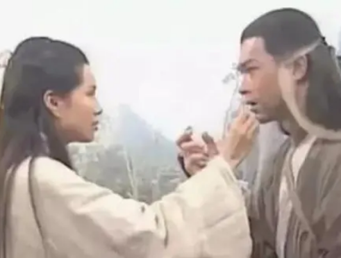  杨过的玄铁重剑去哪里？送给了谁？