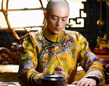 嘉庆是昏君还是明君?嘉庆是一个什么样的皇帝？