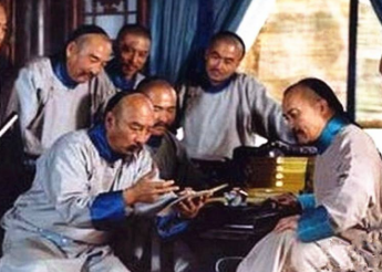 咸丰的八位顾命大臣指的是谁？他们做出了哪些贡献？