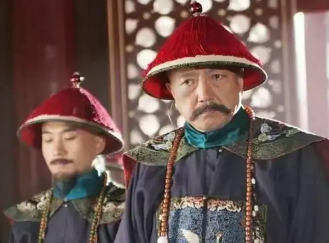 顾命八大臣辅助的是哪个皇帝？当时的情况是怎样的？