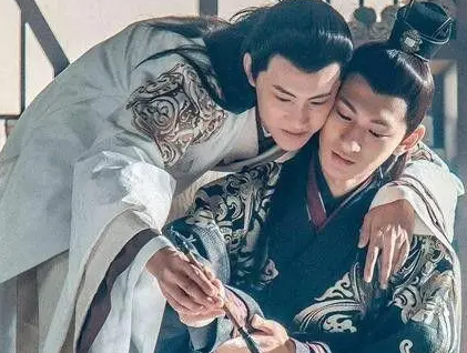 龙阳之好断袖之癖的由来是什么？著名的人物有谁？