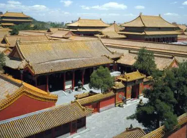 故宫建养心殿建筑艺术分析，主要材料是什么？