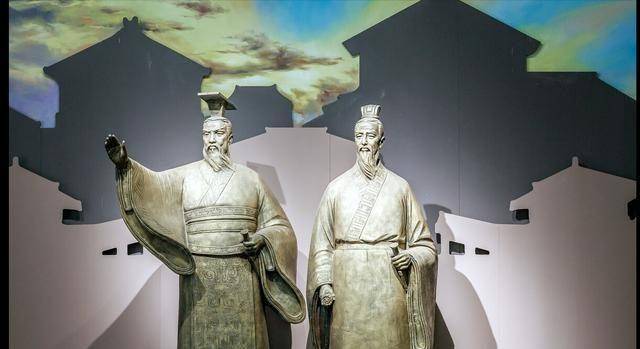 管仲临终时，齐桓公问他：“百年之后，谁可以担任宰相？”