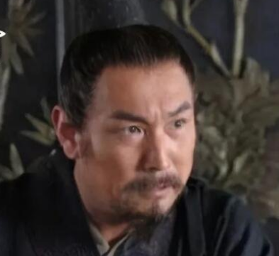 卢绾投奔项羽的原因是什么？这么做的目的是什么？