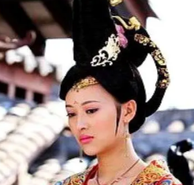 李显为什么会死？原因是什么？