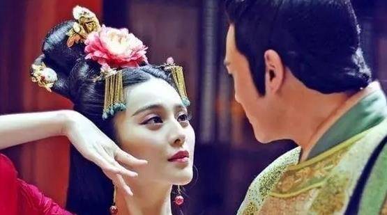 武则天在晚年归还权力给李家的原因是什么？
