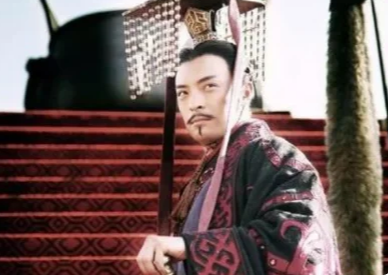 嬴华是什么结局？嬴驷疯了的原因是什么？