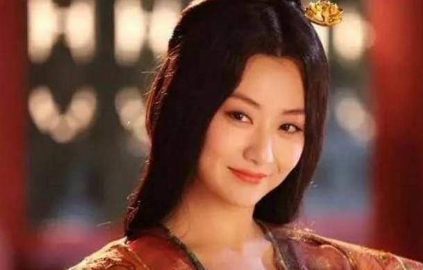 咬牙苦熬到成年的复仇者——父亲被张飞杀死，母亲被曹操糟蹋的故事