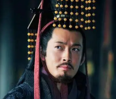 司马炎是谁？他为什么传位给傻儿子？