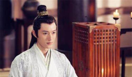 他为不娶公主自断双腿，公主喊话：你是瘸子我也嫁