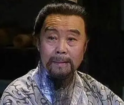 孔融长大了做了哪些事情?他是坏人吗？