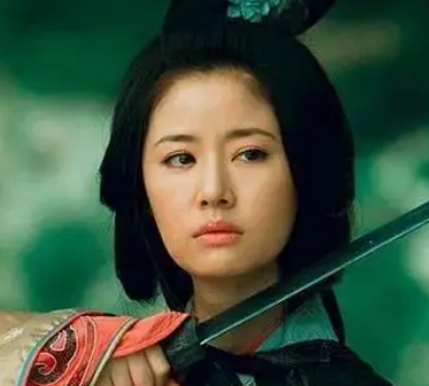  勾践是个什么样的人？他是怎么对待夫差老婆？