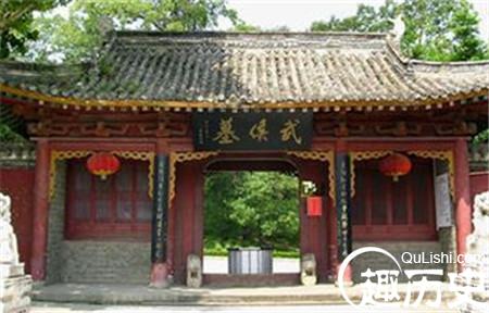 刘伯温挖墓遇怪事，几千年来无人能盗的墓，却被他吓跑了