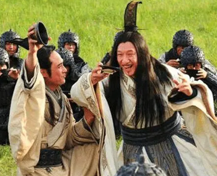 孙膑与庞涓的故事，两人之间都发生了什么事情？