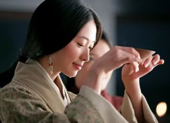 周瑜的老婆是小乔还是大乔？当时的情况是怎样的？