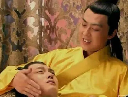 汉衰帝和董贤关系是什么？两人关系很好吗？