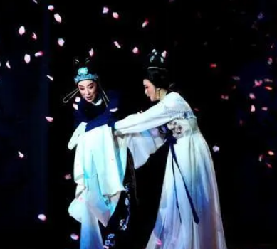 陆游与唐婉的爱情故事是什么样的？发生了什么？