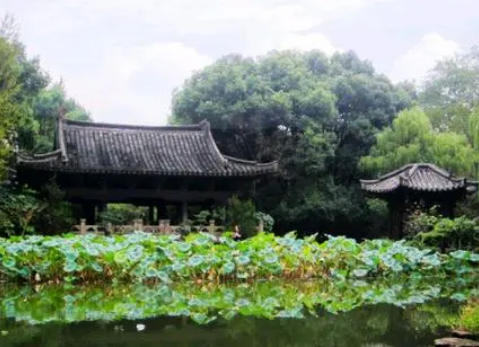 陆游怀念唐婉的诗是什么？有什么含义？