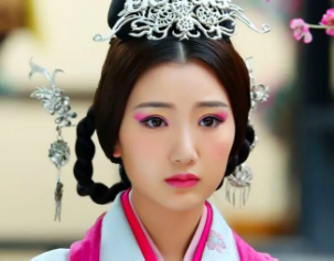 上官小妹是谁的女儿？上官小妹的父亲是谁？