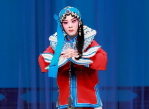Why did Su San leave Hongtong County? What were the circumstances at that time?