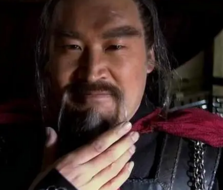 呼延灼是谁的儿子？父亲叫什么？