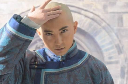 清朝王公贵族称谓区别：阿哥、贝勒、贝子有何不同？