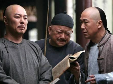 新嘉庆处死和珅：清朝衰落的原因是什么？