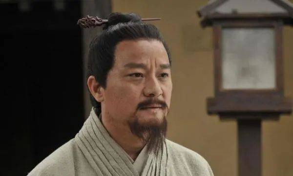秦国战略家雎：从茅厕羞辱到宰相，引领统一大业的崛起之路