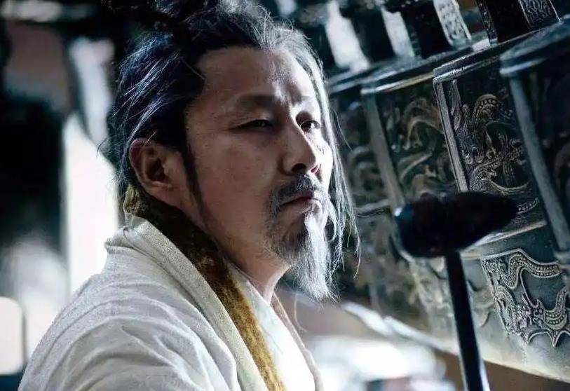 以下是一个基于原有标题的问答形式的

秦始皇只比刘邦大3岁，嬴政平内乱、灭六国时，刘邦在何处？