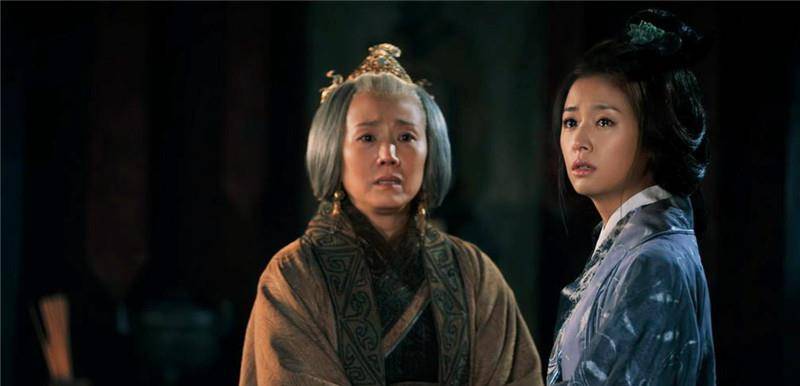 孙尚香与刘备婚姻中为何无子嗣？法正的经验有何启示？