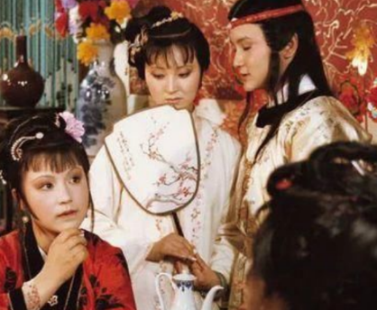 贾探春是个什么样的人物？形象如何？