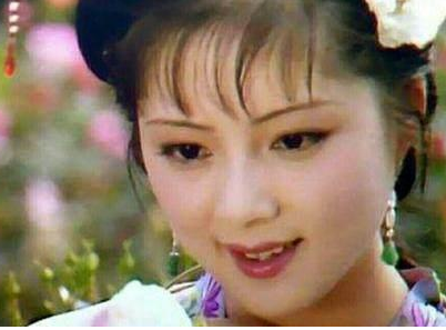 薛宝钗真的是鬼吗？为什么这么说？