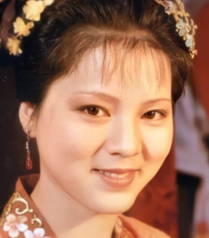 宝玉出家前为何恨袭人？两人之间是什么关系？