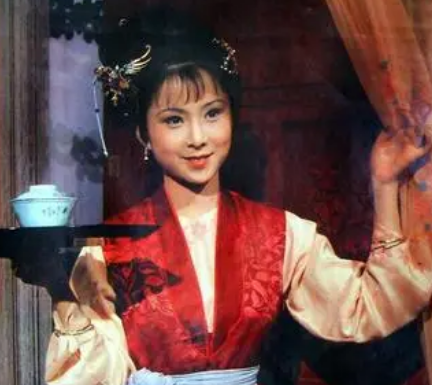 晴雯原名叫什么？形象特点是什么样的？