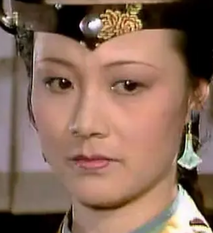 红楼梦的尤氏是谁？应该怎么评价？