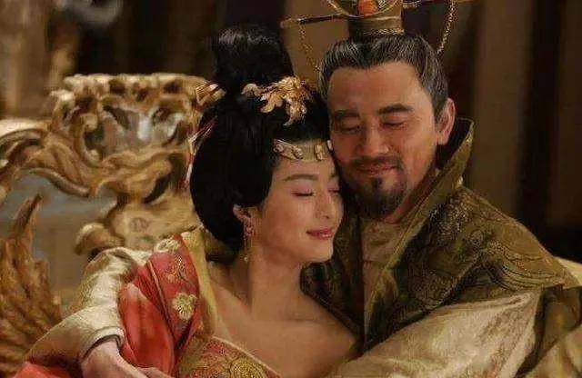 杨国忠的奢靡生活：肉台盘上菜，肉屏风取暖，被誉为千古第一奸相