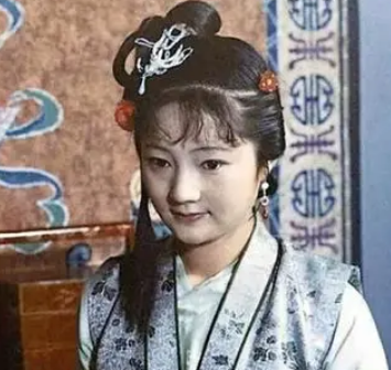 红楼梦彩霞是什么人物？她的结局如何？