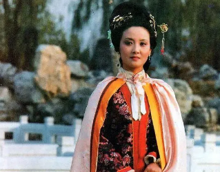 王熙凤是王子腾的什么人？王熙凤与王子腾是什么关系？