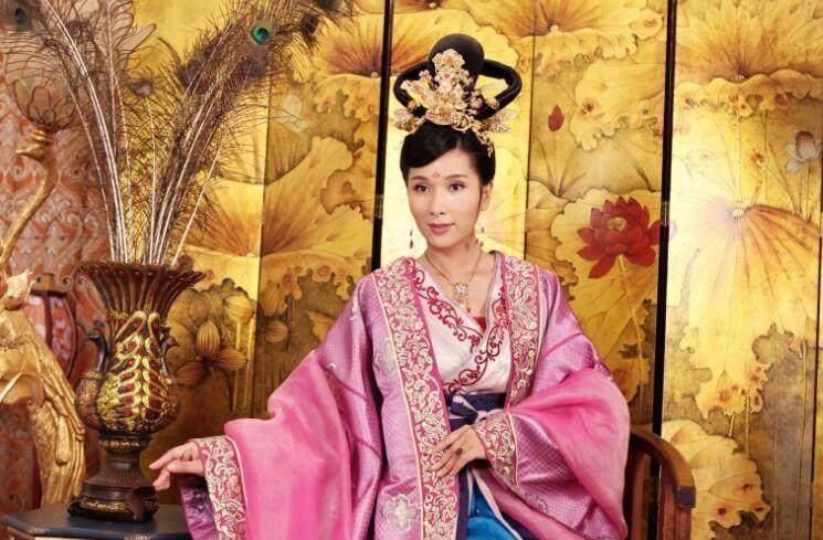 唐朝公主的悲惨命运：哥哥和丈夫被武则天处死，却依然展现着天生丽质的美