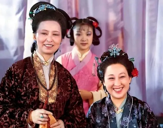 邢夫人与王夫人的关系好不好？她们是什么关系？