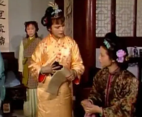 探春为什么不认赵姨娘？探春和赵姨娘是什么关系？