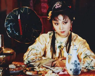 贾雨村为什么是林黛玉的老师？贾雨村和林黛玉究竟是什么关系？