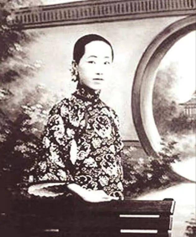 王桂荃：梁启超夫人的陪嫁丫鬟，不求名分却培养了9个国之栋梁