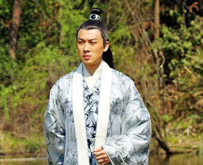 李忠的母亲为什么没有封号？李忠的生母是谁？